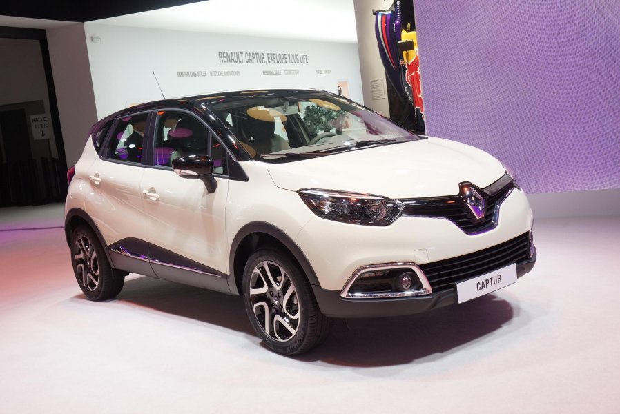 Замена салонного фильтра Renault Captur